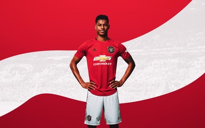 101博体育评论-舒塔洛绝杀后脱衣庆祝吃黄牌